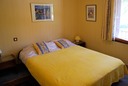 bedroomh